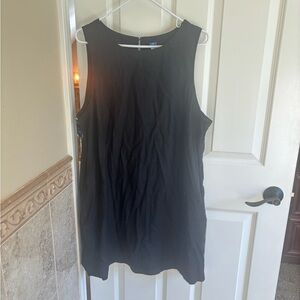 Black Sleeveless Dress